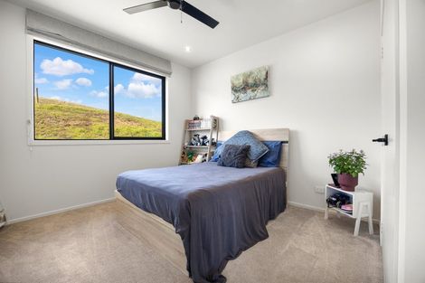 Photo of property in 1088 South Head Road, South Head, Helensville, 0874