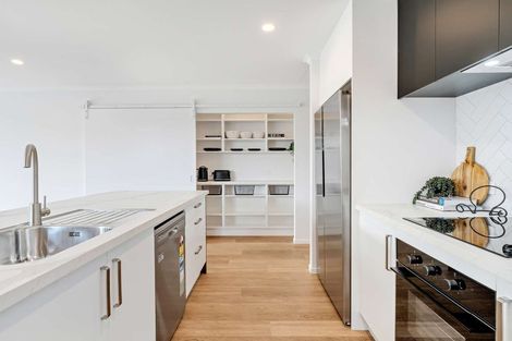 Photo of property in 51a Selwyn Crescent, College Estate, Wanganui, 4500