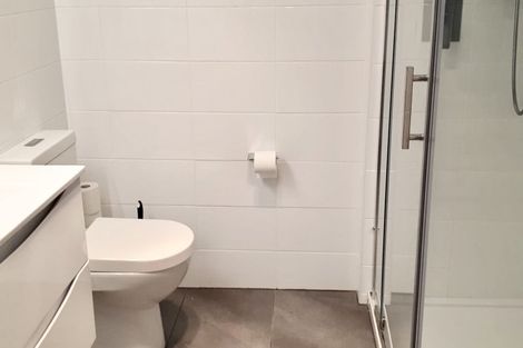 Photo of property in 1/88 East Coast Road, Milford, Auckland, 0620