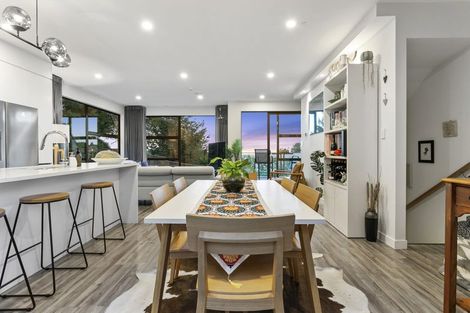 Photo of property in 74e Langana Avenue, Browns Bay, Auckland, 0630