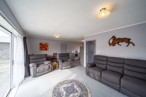 Photo of property in 1/62 Park Road, Greenmeadows, Napier, 4112