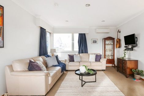 Photo of property in 8a Short Street, Otumoetai, Tauranga, 3110