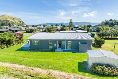Photo of property in 3 Mahia Heights Drive, Mahia, 4198
