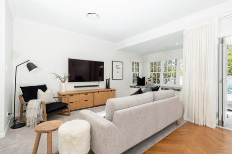 Photo of property in 10 Woodstock Road, Fairfield, Hamilton, 3214