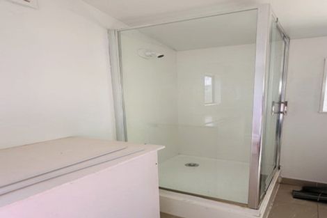 Photo of property in 2/2 Kelvin Road, Papakura, 2110