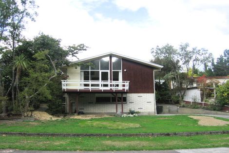 Photo of property in 10 Fendalton Crescent, Pinehaven, Upper Hutt, 5019