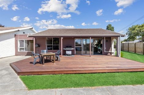 Photo of property in 112a Withells Road, Avonhead, Christchurch, 8042