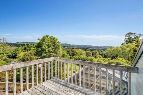 Photo of property in 11 North Way, Titirangi, Auckland, 0604