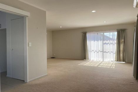 Photo of property in 2/42 Abercrombie Street, Howick, Auckland, 2014