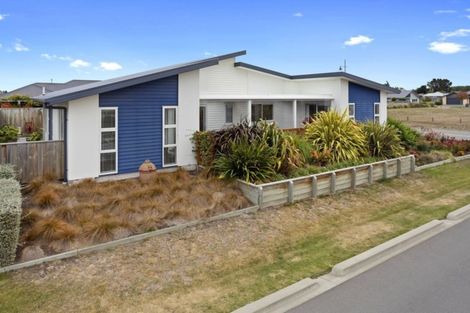 Photo of property in 80 Kawari Drive, Pegasus, 7612