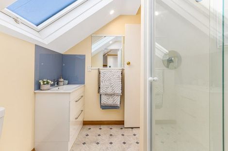 Photo of property in 24 Sunset Parade, Plimmerton, Porirua, 5026