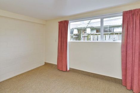 Photo of property in 2/23 Crofton Road, Harewood, Christchurch, 8051