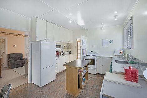 Photo of property in 4 Devon Street, Riversdale, 9776