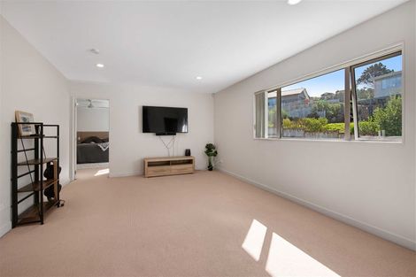 Photo of property in 1 Astrolabe Place, Gulf Harbour, Whangaparaoa, 0930