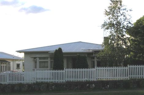Photo of property in 10 Weston Avenue, Mount Albert, Auckland, 1025