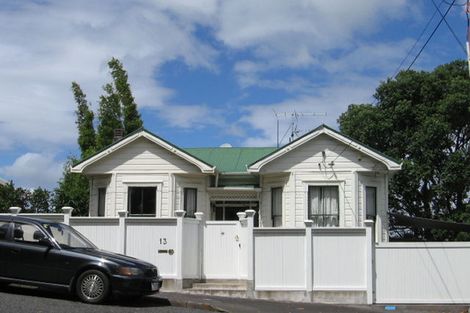 Photo of property in 13 Hinemoa Street, Birkenhead, Auckland, 0626