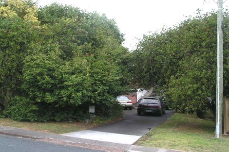 Photo of property in 35 Becroft Drive, Forrest Hill, Auckland, 0620