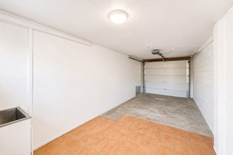 Photo of property in 1/10 Ballater Place, Highland Park, Auckland, 2010