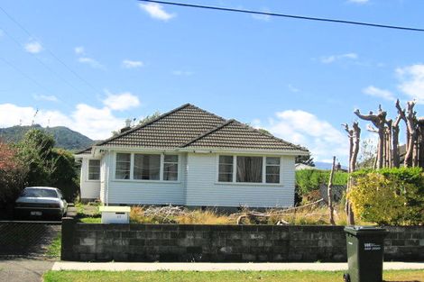 Photo of property in 17 Thackeray Street, Trentham, Upper Hutt, 5018