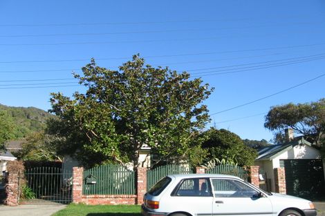 Photo of property in 3 Miro Street, Eastbourne, Lower Hutt, 5013