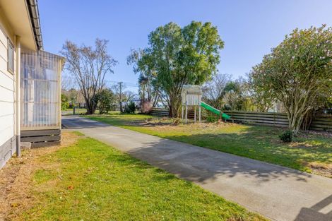 Photo of property in 12 Lake Street, Takapau, 4203