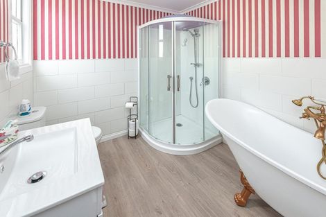 Photo of property in 10 Carlton Avenue, Gonville, Whanganui, 4501