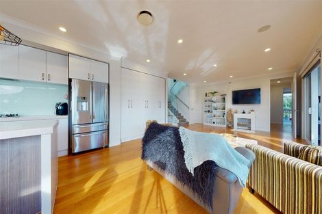 Photo of property in 2 Arriere Lane, Silverdale, 0932