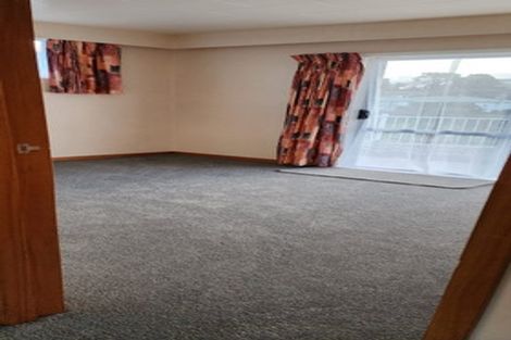 Photo of property in 29 Awanui Street, Merrilands, New Plymouth, 4312