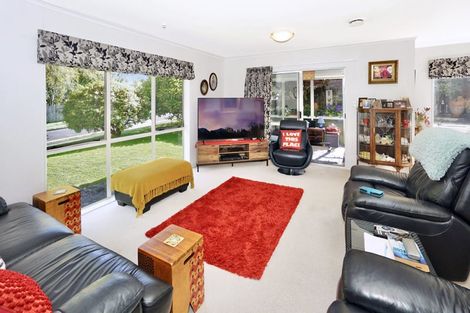 Photo of property in 14 Muir Place, Te Puke, 3119