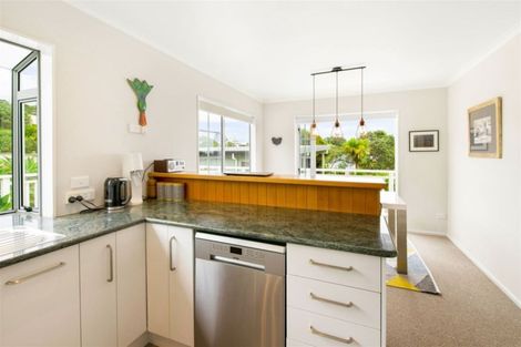 Photo of property in 4 Edwin Mitchelson Road, Muriwai, Waimauku, 0881