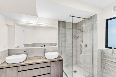 Photo of property in 12 The Topdeck, Whitby, Porirua, 5024