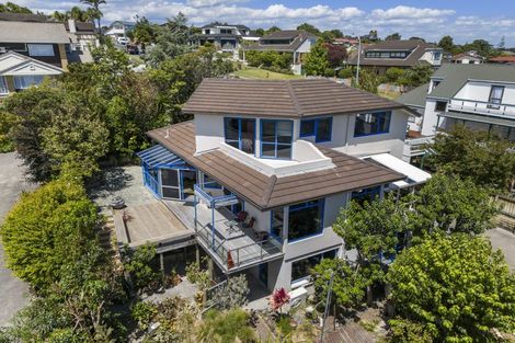 Photo of property in 40 Mccahill Views, Botany Downs, Auckland, 2010