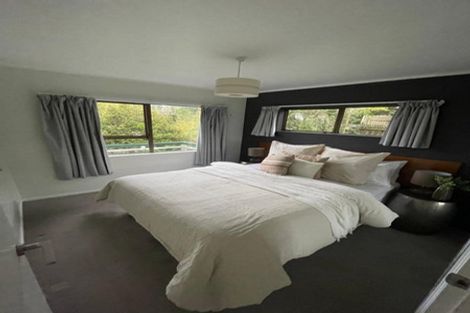 Photo of property in 1/42 Stanley Road, Glenfield, Auckland, 0629