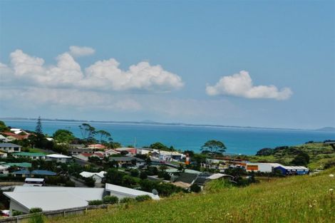 Photo of property in 14 Freyja Crescent, Coopers Beach, 0420