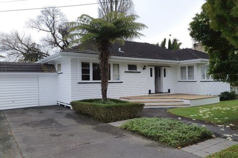 Photo of property in 9 Minchin Crescent, St Andrews, Hamilton, 3200