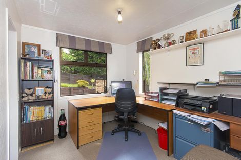 Photo of property in 10 Len Brown Place, Pukekohe, 2120