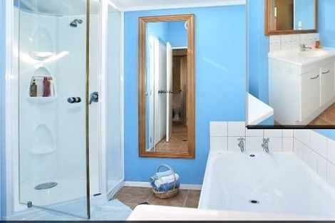 Photo of property in 51 Sunrise Boulevard, Tawa, Wellington, 5028