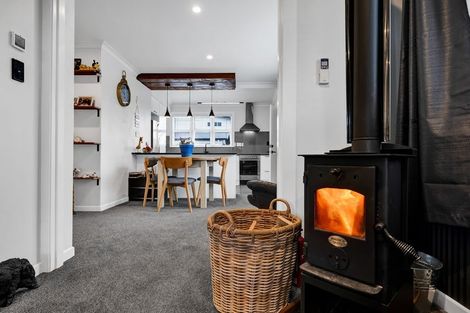 Photo of property in 32 Collins Street, Hawera, 4610