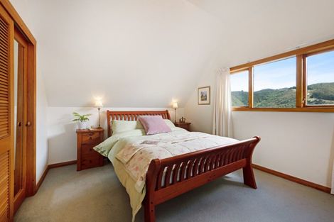 Photo of property in 1 Frobisher Street, Island Bay, Wellington, 6023