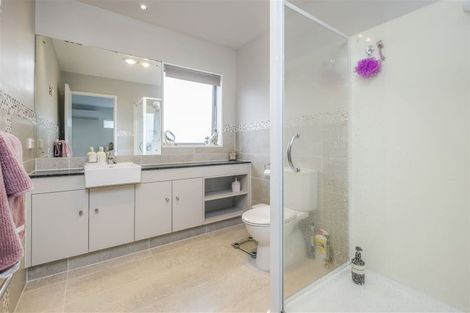 Photo of property in 48 Pickaberry Avenue, Karaka, Papakura, 2113