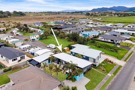 Photo of property in 17 Surfers Avenue, Waihi Beach, 3611