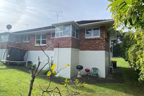 Photo of property in 1/216 Beach Road, Campbells Bay, Auckland, 0630