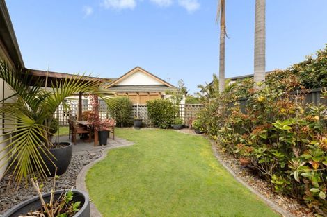 Photo of property in Seacrest, 2/200 Papamoa Beach Road, Papamoa Beach, Papamoa, 3118