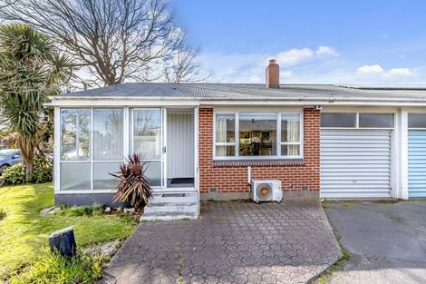 Photo of property in 1/42 North Avon Road, Richmond, Christchurch, 8013