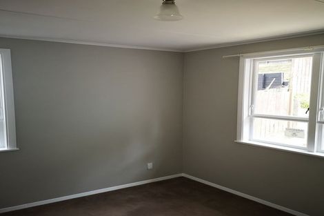 Photo of property in 187 Sievers Grove, Cannons Creek, Porirua, 5024