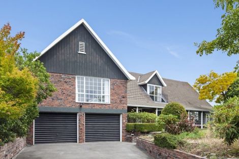 Photo of property in 24 Hillcrest Place, Avonhead, Christchurch, 8042