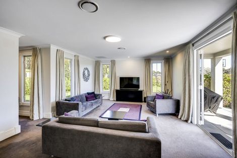 Photo of property in 22 Burbury Ridge, Havelock North, 4130