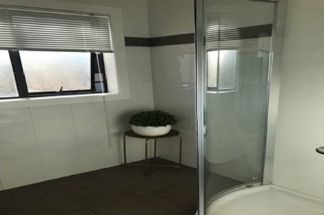 Photo of property in 33 Howe Street, Howick, Auckland, 2014