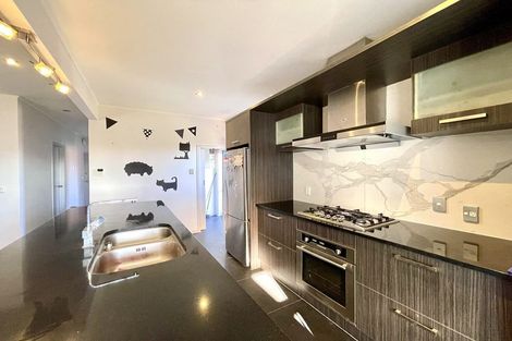 Photo of property in 11a Newington Road, Henderson, Auckland, 0612