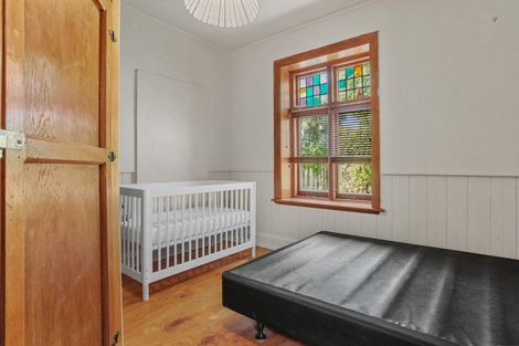 Photo of property in 84 Moncks Spur Road, Redcliffs, Christchurch, 8081